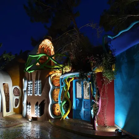 Ferienhaus Euphoria Art Land - The Earth House *